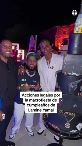 Acciones legales por la macrofiesta de cumpleaños de Lamine Yamal El Gobierno denunciará ante la Fiscalía al futbolista por la contratación de personas con enanismo en su fiesta. “Actuaremos por la vía legal y social