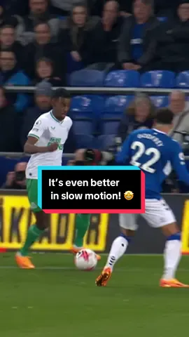 Have you seen the Isak assist in slow mo? 😏 #PremierLeague 