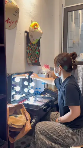 #phuongquynhmakeup  #makeuptutorial  #tiktok  #viral  #xuhuong  #LearnOnTikTok  #maketest  #HọcTrangĐiểm  #tiktokviralvideo  #ilovetiktok  #trangdiemcodau  #makeupartist  #trangdiem 