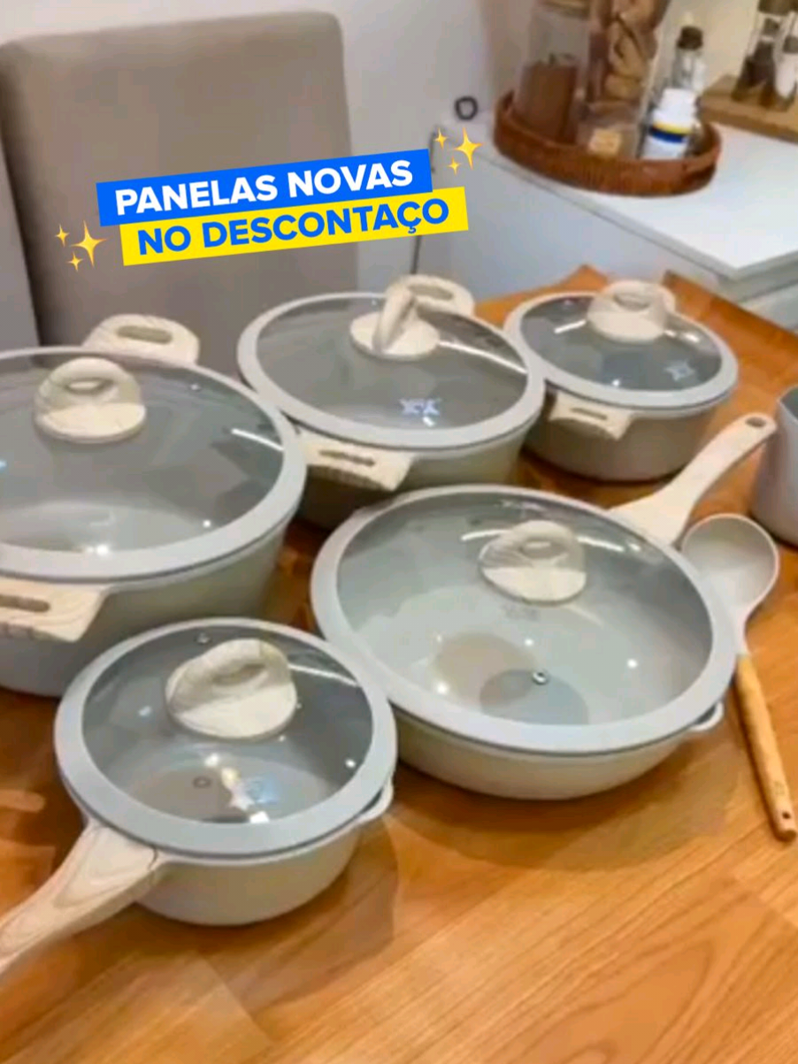 Adulto de verdade se emociona com uma panela que não gruda! 😭 Esse kit? É o upgrade de cozinha que você merece, e o Descontaço tá servido no meu app 🔥 #DescriçãoDaImagem Cenas rápidas de uma mulher mostrando as panelas de cerâmica. Em cima da mesa, tem: 3 caçarolas, 2 panelas, 1 leiteira, 2 colheres de silicone. Corta e ela mostra um ovo sendo feito na panela. Em seguida, é mostrado um leite sendo fervido em outra panela, evidenciando que é antiaderente mesmo. Corta e são mostradas as tampas das panelas e cabos emborrachados. #Liquida #Descontos #AcheiNoMercadolivre