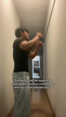 E sempre 1:26 da madrugada incrível 