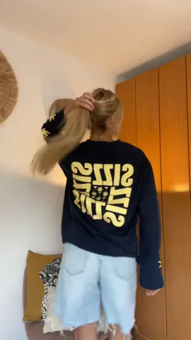 Shirt van @SIZZ the brand ✨  #contentcreator #sizzthebrand #sizz #foryou #viral #festival 