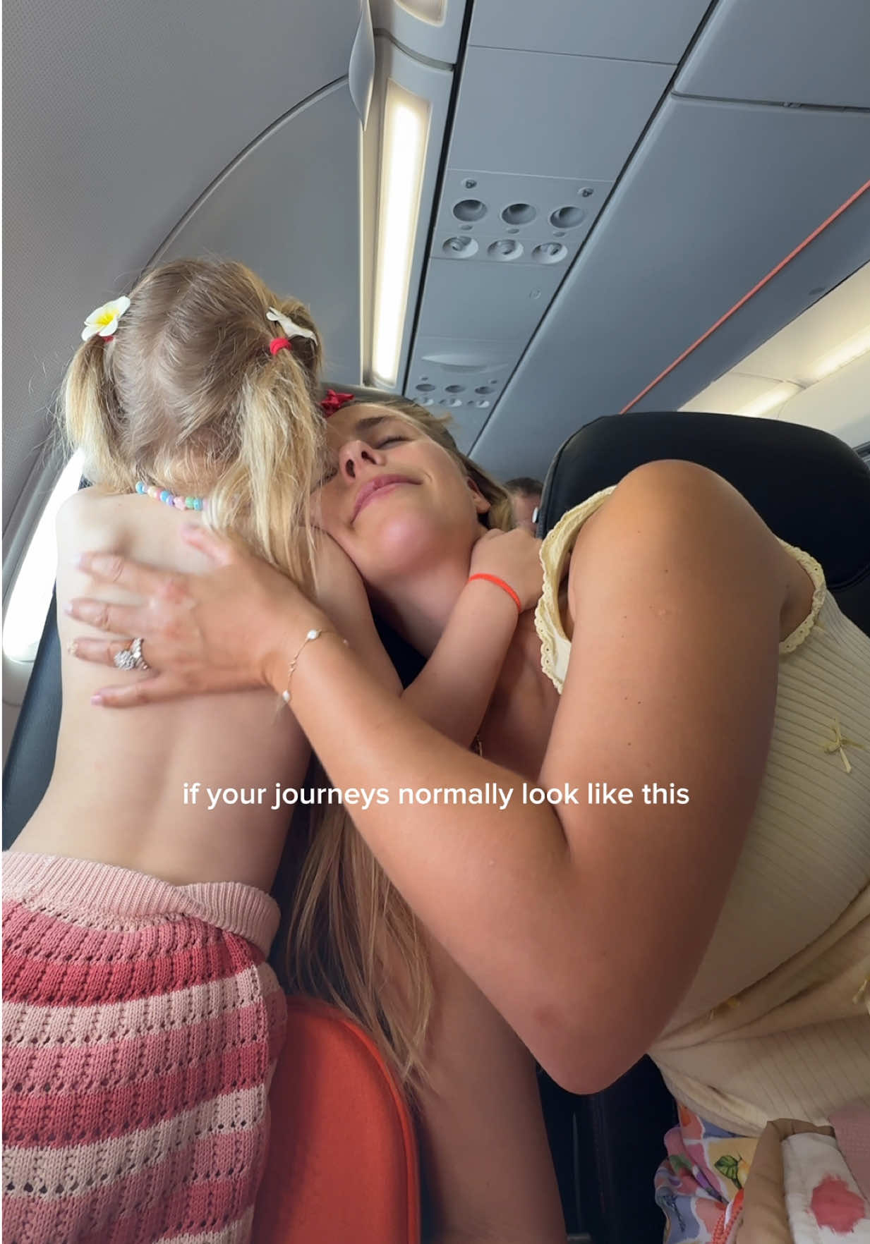 We have loved travelling with this tiny box of magic aka our summer saviour - a screen-free, stress-free & totally portable Yoto Mini ad Our @yotoplay goes everywhere with us: car rides, plane rides, even down the supermarket snack aisle!  Use my code CC-CHESSIE10 for 10% off orders over £59.99 at yotoplay.com if you think this could help with your journeys this summer!