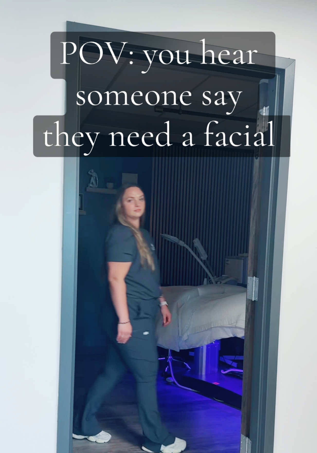 🎵 JAWS theme intensifies 🎵 Our esthetician: already on the move. Book with her in The Skin Suite🖤link in bio 🔗#SkincareGoals #EstiOnAMission #FacialTime #ClarityHealthAndAesthetics #POVSkincare