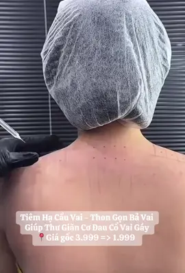 𝐓𝐈𝐄̂𝐌 𝐇𝐀̣ 𝐂𝐀̂̀𝐔 𝐕𝐀𝐈 - 𝐓𝐇𝐎𝐍 𝐆𝐎̣𝐍 𝐁𝐀̉ 𝐕𝐀𝐈 𝐓𝐇𝐎𝐍 𝐆𝐎̣𝐍 𝐁𝐀̆́𝐏 𝐓𝐀𝐘 Tiêm botox thon gọn vai, thon gọp bắp tay : ✅Giúp vai(tay) thon gọn, mảnh mai để chị em tự tin diện mọi trang phục mình yêu thích. ✅Giúp vóc dáng trở nên hài hòa, cân đối. ✅Thời gian tiêm botox nhanh chóng, không cần nghỉ ngơi sau tiêm. ✅Không xâm lấn vào sâu bên trong, không gây đau đớn trong quá trình thực hiện Các trường hợp nên tiêm botox vai để giúp cánh tay và phần bả vai thon gọn hơn, bao gồm: • Nam hoặc nữ muốn giảm căng cơ ở vùng cổ, vai dưới & cổ vai gáy bị căng cơ, to cơ. • Khách có cơ địa bả vai to, bắp tay to, thô muốn cải thiện. • Nam hoặc nữ có kích thước cơ vai hình thang phát triển, muốn thu nhỏ phần cơ để vai trở nên thanh mảnh hơn. 𝐅𝐢𝐥𝐥𝐞𝐫 / 𝐁𝐨𝐭𝐨𝐱 / 𝐌𝐞𝐬𝐨 / Đ𝐚̀𝐨 𝐓𝐚̣𝐨 𝐇𝐨̣𝐜 𝐕𝐢𝐞̂𝐧 𝐜𝐡𝐮𝐲𝐞̂𝐧 𝐧𝐠𝐡𝐢𝐞̣̂𝐩 #filler #botox #daotaohocvien #thammy #lamdep #mababy #thammyvien #spa #tiemfiller #tanmo #giambeo #ranhcuoi #moibaby #camvline #mesocangbong #camvline #họcfiller #họcmeso #Phuongle_filler 