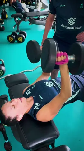 Nem a personal Macris deu jeito 🥲😂 #volei 