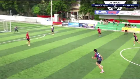 U18 Đức Hạnh 4️⃣ vs0️⃣ U18 Yên Mô  Đè bẹp đối thủ với 4 bàn ko gỡ U18 Đức Hạnh đang cho thấy sức mạnh khủng khiếp của mình . 1 đội bóng có lối chơi đa rạng và hiệu quả.4 bàn thắng đều đến ở 4 vị trí và cầu thủ khác nhau.
