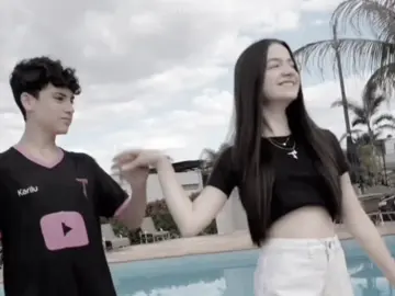 #chilena & #vaguel 🤍 ( valen curtiu) eles olhando para elas,que bonitinhoss! #foryoupage #fyyyyyyyyyyyyyyyy  @valenn @Miguel Martins @Lolo🎀 @pedro.tajima 