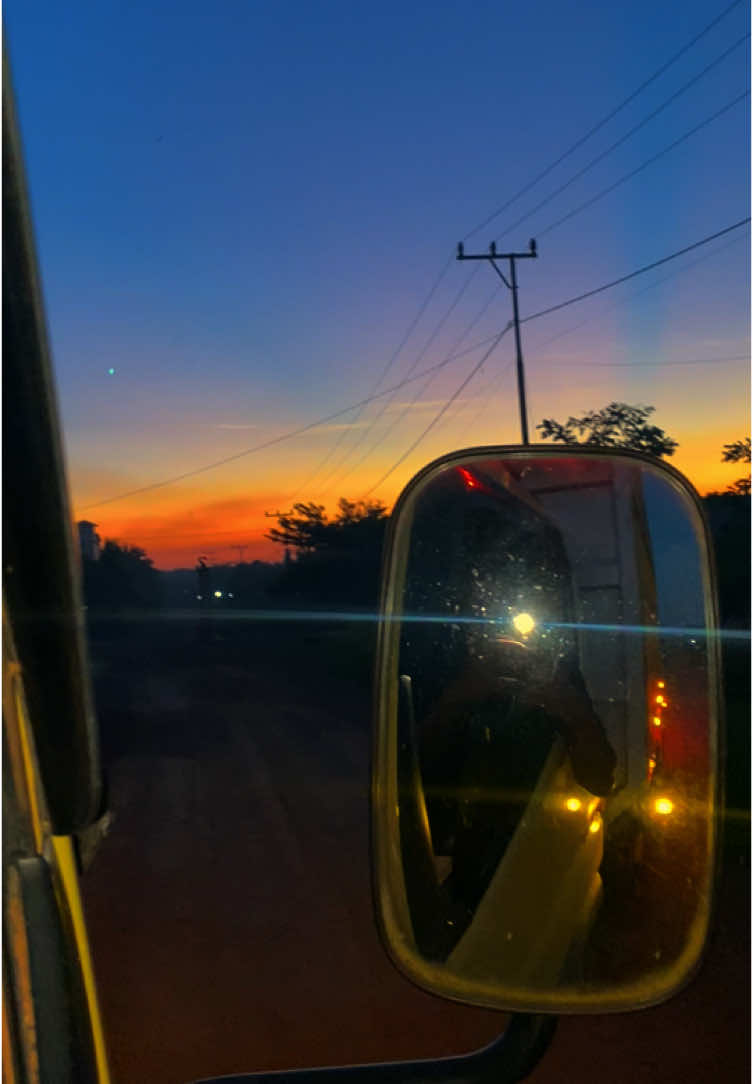 Keindahan di sore hari #senja #senjasorehari 