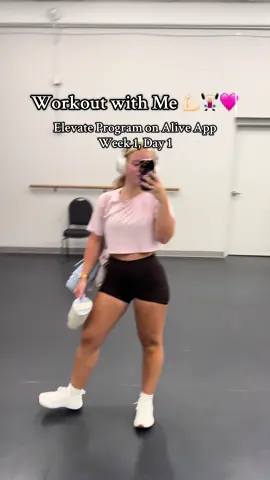 @marissa mcnamara I am already obsessed w/ this program! @Alive App 🩷 #aliveapp #aliveappworkouts #marissamcnamara #gym #gymgirl #workoutwithme #workoutinspo 