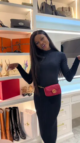 6 ways to wear your Gucci marmont super mini bag  in your luxury handbag collection #fashiontips #fyp #gucci #guccibag #fashiontiktok 