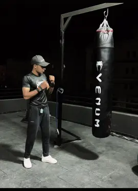 🖤🏋🏼 #maxfit #اكتوبر_بلدنا🔥 #gym 