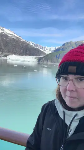 I had one chance, timing wasn’t perfect, but I had to do it. #waterboy #alaskaglacier #glacierbay 