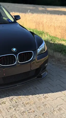 Chrome Grils on top #bmw #530i #mbdesign #m54b30 #swissspec #chrome #bmwclassic #kv1 #5series #swiss #e60 