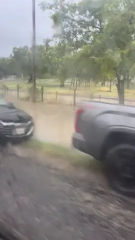 #guys this is scared everything flooded in quemado Texas and there where also traffic in the road all the streets where closed #rain hard 