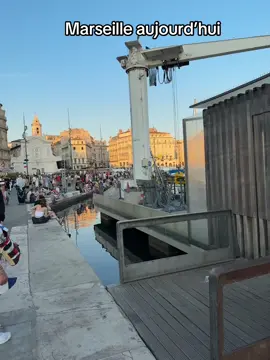 #الشعب_الصيني_ماله_حل😂😂 #marseille #france 