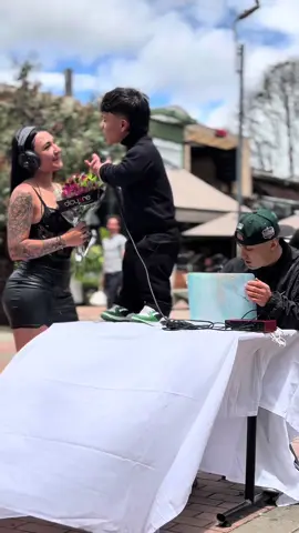 Enamorando chicas gente por la calle #fyp #coraroto💔 #enanos #enamorada @Alan Fernandez @La cone 