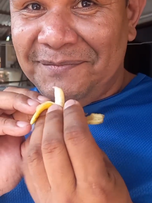 hj teve uma bananinha bem pequenina no almoço!!!!! kkkkk #viralvideos #vira #humor #piada #alegria #viraltiktokvideo #diversão #memestiktok #motoristarodoviario #chofer #boavista #roraima #brasil 