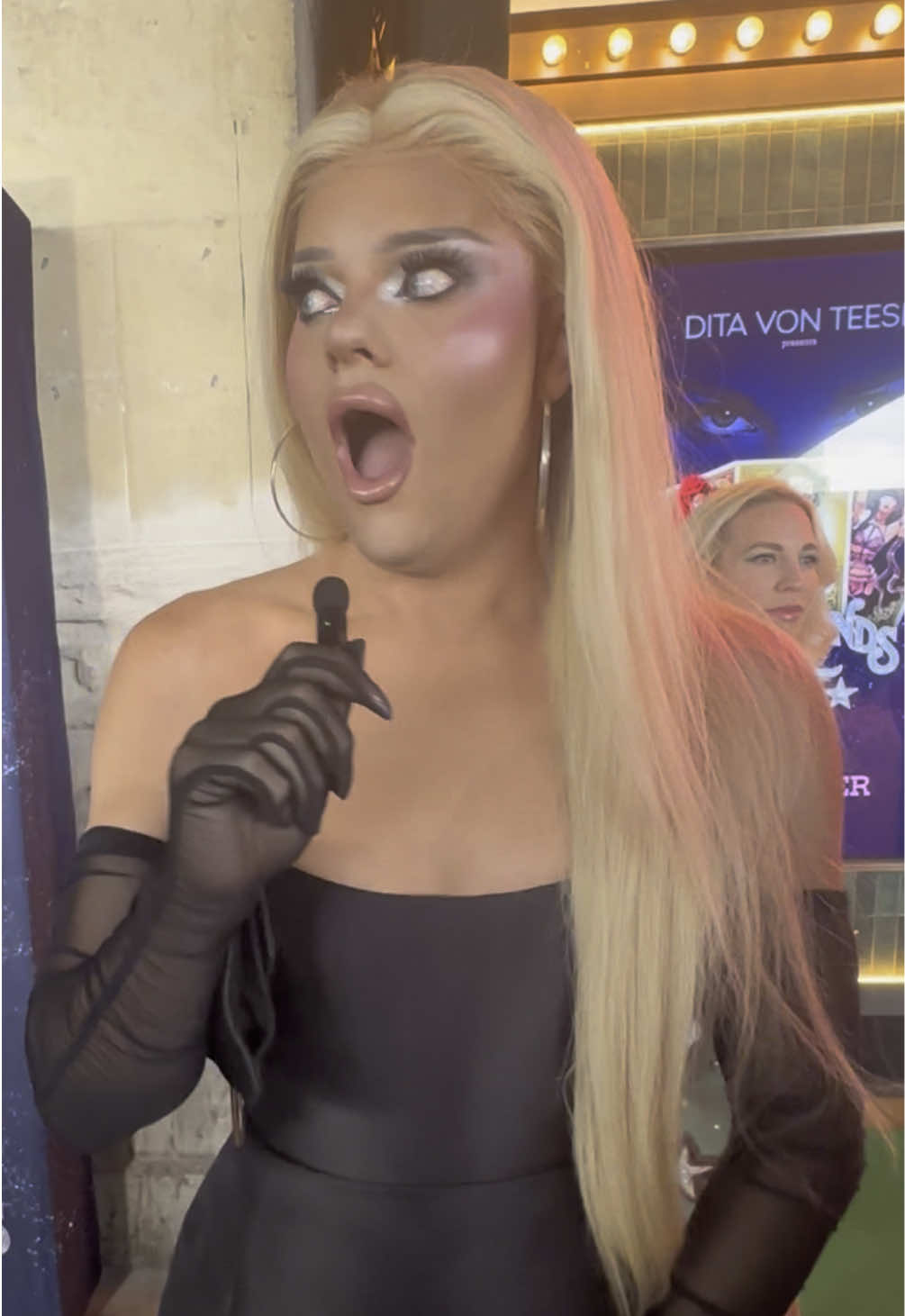 20 seconds of pure chaos with the gorgeous @Kitty Scott-Claus - what an icon 😭🩷 Not all glitz and glam on the red carpets 🤭  #dragrace #kittyscottclaus #dragqueen #showbiz #interview #fyp #tiktok