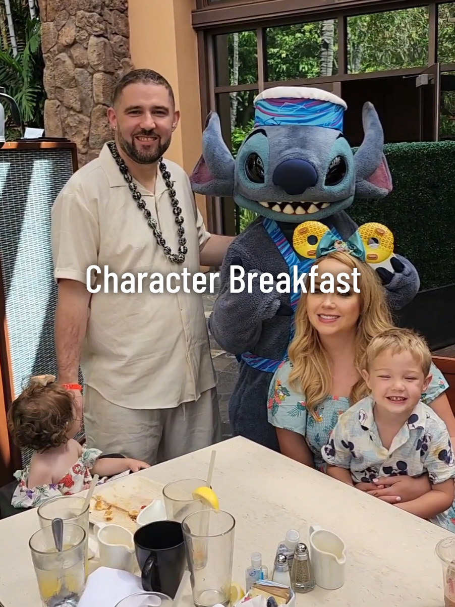 Disney Character Breakfast at Aulani 🌺✨ This is a must-do for me every time we visit Aulani! It’s a 3-course prix fixe breakfast and the characters come right to your table throughout the meal. We got a visit from Stitch and Pluto this time 🥰 The experience is so special and the food Incredible! Hands down the best pancakes I’ve ever had! 🥞💫 #disney #disneyexperience #aulani #disneyresort #family 