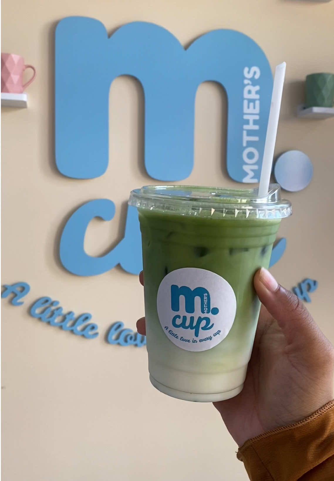 Mother’s Cup located right next to Mt.Pleasant Go Station is now open serving rolled ice cream, drinks, and sweet treats. It’s the perfect location for when your late for your train and need a quick bite before your trip 🙏🏽🫶🏾 For the Brampton people I’m so excited for us 🥰💕🫶🏾  #cafe #brampton #mtpleasantsquare #mtpleasntgotrain #snackbeforeyourtrip@