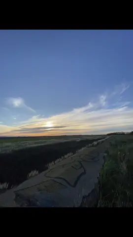 #atardecer #viral #video #live #iphone #fotos #animadas #videoviral #tiktokponemeenparati #paratiiiiiiiiiiiiiiiiiiiiiiiiiiiiiii #argentina🇦🇷 #ypfッ🌹 #foryoupage #tiktok #fyp #fyr #livephoto #tendencia 