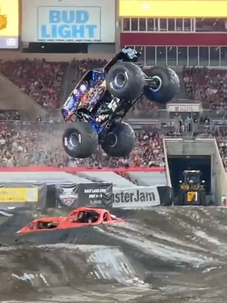 monster trucks big air moments prt 3 #monstertrucks #monsterjam #bigair 