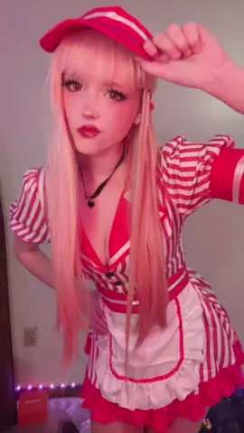 Are you guys up to date on the new my dress up darling season? Its so good so far 😭 (dance made by me!) #marin #marinkitagawa #marincosplay #marinkitagawacosplay #mdud #mydressupdarling #mydressupdarlingcosplay #mdudcosplay #fyp #dance #cosplayer #anime 