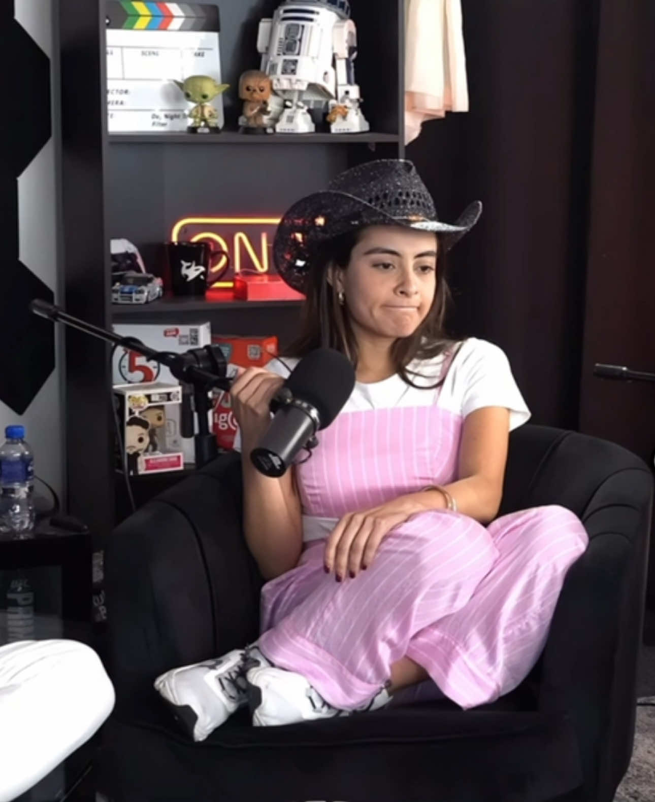 Prefieres usar ropa de eyeway? #eyeway #5comentarios #alejandrosago #luischaparro #zerme #jessica #malleza 