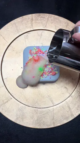 Vinegar on baking soda #asmr #crush #fyi #解压 