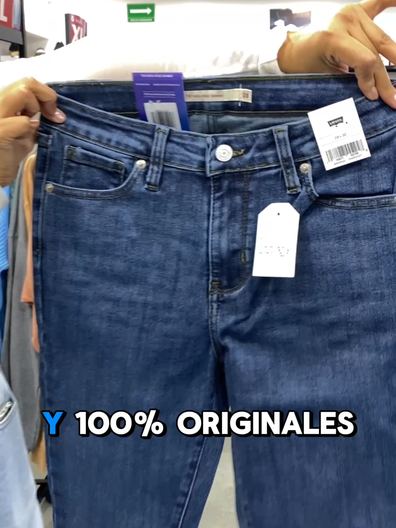 🚨👖¡Tenemos el pantalón de la etiqueta roja con un descuentazo!👖🚨 Así es, como lo leíste🥳 Encuentra el pantalón clásico de dama y caballero a tan sólo $399 pesos los días martes (y si vienes cualquier otro día te los llevas por sólo $449 pesos) 🔥¿Lo mejor? Son completamente nuevos, originales y los tenemos en todas las tallas y modelos🎉 💬 Comenta “PANTALÓN” y te paso todas sus direcciones #Morelia #LIQUIDACIONES #pantalones #jeans #saldos #outlet