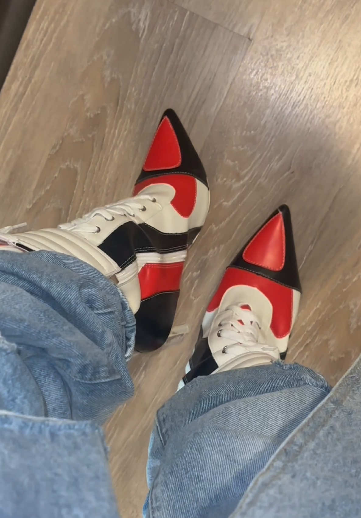 Fashion block party event outfit🤌🏾 DETAILS:  TOP: @Shop Shane Justin  BOTTOMS: @SUMWON  SHOES: @AKIRA  SUNGLASSES: @Amazon  HAT: Made By Me🤧  #streetwearinspo #ptso #ootds #blackgirlfashion 