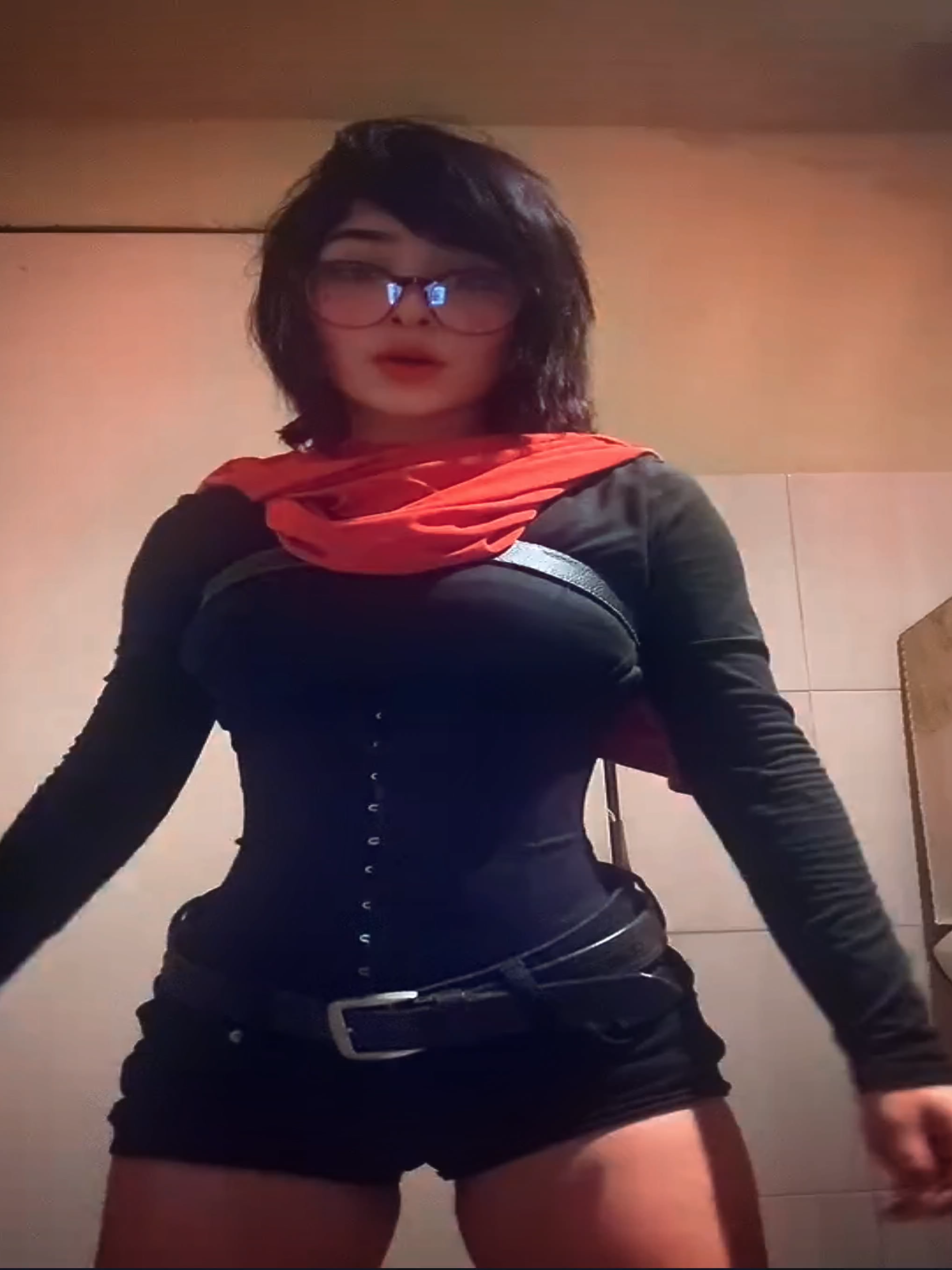 Song name : MONTAGEM MANDELA - MXZI, DJ Samir, volkz #phonk #brazilianfunk #girls #dancer