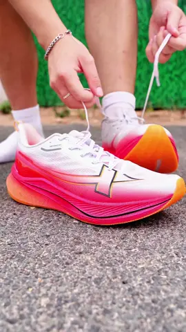 Ace-XTEP 2000km 3.0 Kasut Nylon Fiber Yg Berwarna Merah Putih!!! #xtep #training #marathon #olahraga #wide #briskwalk 