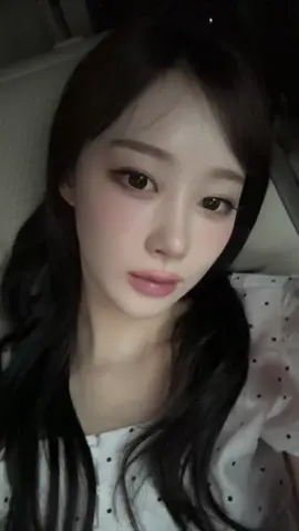 ここ数日のえりちゃん。えりちゃんはメイクで顔が変わるタイプだから見てて飽きない。特にこの数日は清楚系メイク？ですごく可愛いから世界中の人に見てもらいたい#aespa #giselle #karina #winter#ningning #fypシ゚viral #おすすめ#ジゼル#エスパ #おすすめ @aespa official 