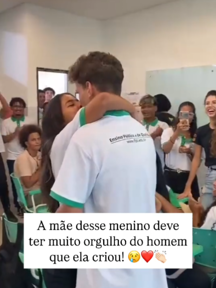 O AMOR ESTÁ  NO AR 😍😍😍 #sonhodetodamulher #casal #ROMANCE #amor #diadosnamorados #namorados 