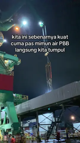 adohhh ksiang ee😂#jetty13eos #wedabaynikel🇲🇨🎌 #iwiphelmkuning #portservices #fyp 