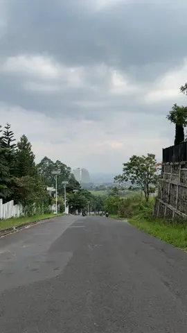 Jl.Citra Green (Punclut - Dago)📍#bandung #bandunghits #bandunginfo #bandungbanget #bandungaesthetic #bandungjuara #storywa #prankvideo #vibesbandung #bandungpunya #kotabandung #dago #dagobandung #vibesbandung 