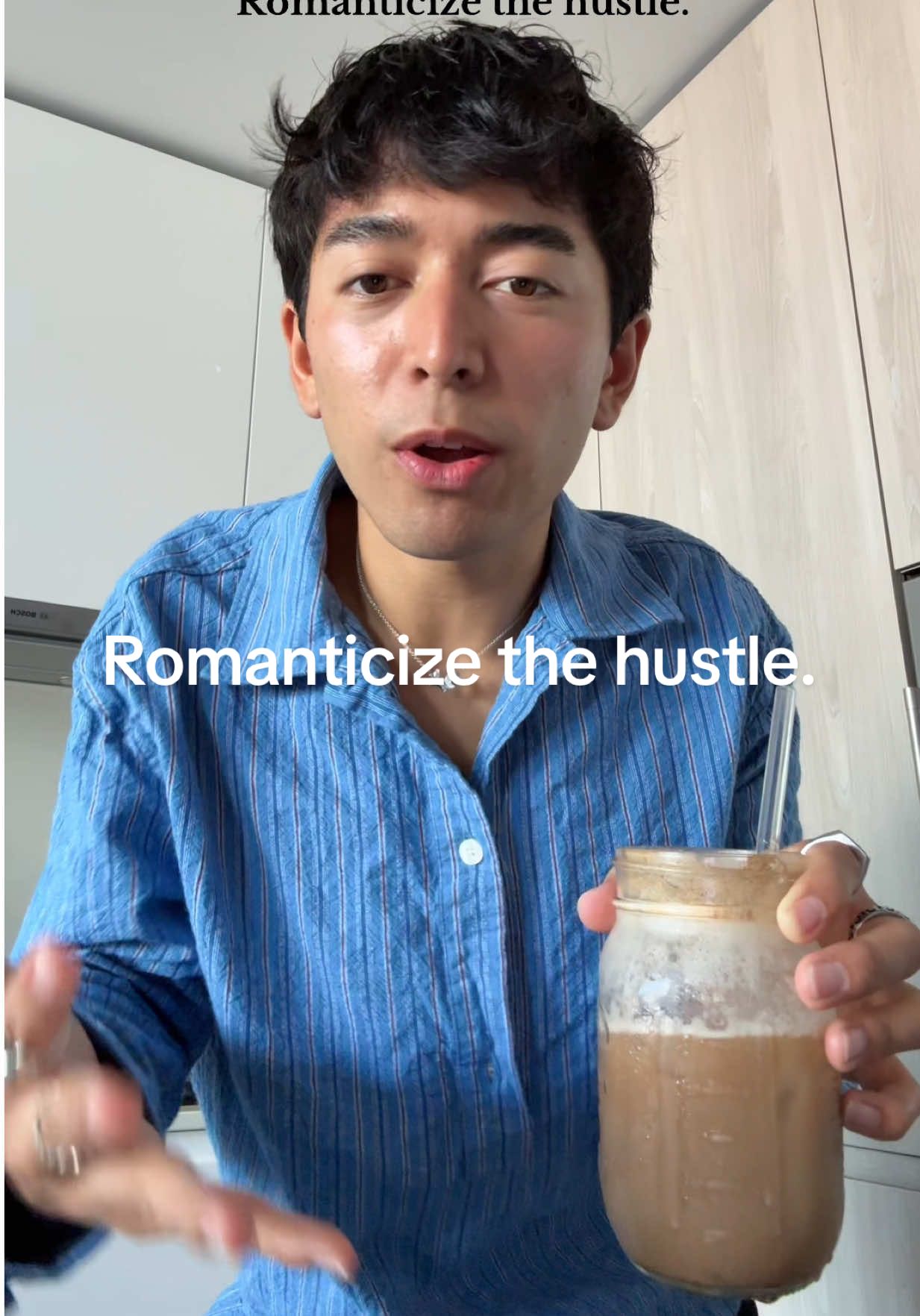 fear motivation ? nah. romanticizing the hustle? yah. #romanticizethehustle #romanticizeyourlife #fearmotivation #motivationsounds #motivation #success #successfulquotes #successfulbusiness 