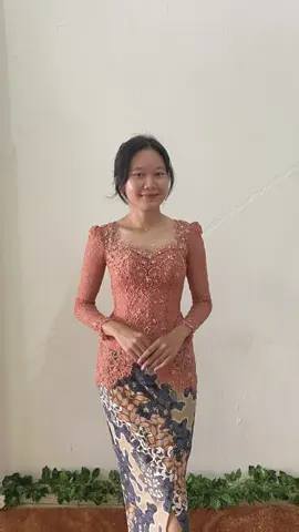 Warna kebaya cantik yg nggak banyak orang tau #kebaya #kebayawisuda #fyp #fypシ゚viral #CapCut 