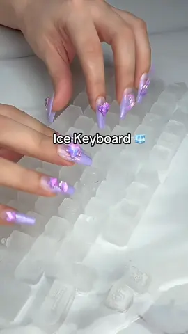Intento número 1 #asmr #aiasmr #satisfying #keyboard #creatorsearchinsight #icekeyboard #recreatingia 