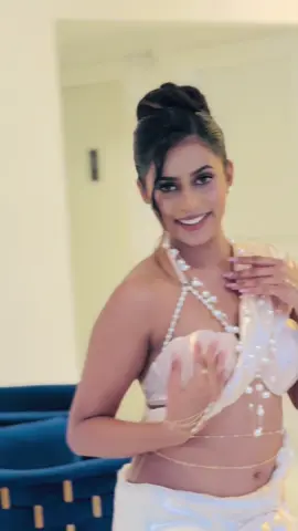 ❤️✨🎀 . . . . #onthisday #fypシ゚viral #transition #madora #sl #canada #capcut #ymm #foryoupage #grr #grr #transitiontiktok 