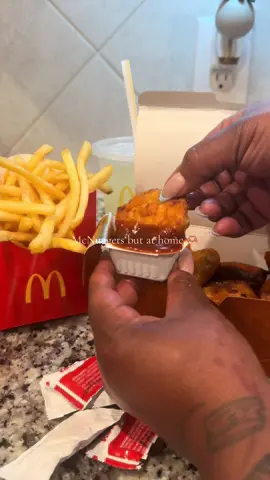 like my nephew say “womenade no ice” 🫗🍋 #mcdonalds #mcnuggets #chicken #kidsmeal #Foodie #kids #chickennuggets #Recipe #copycat 