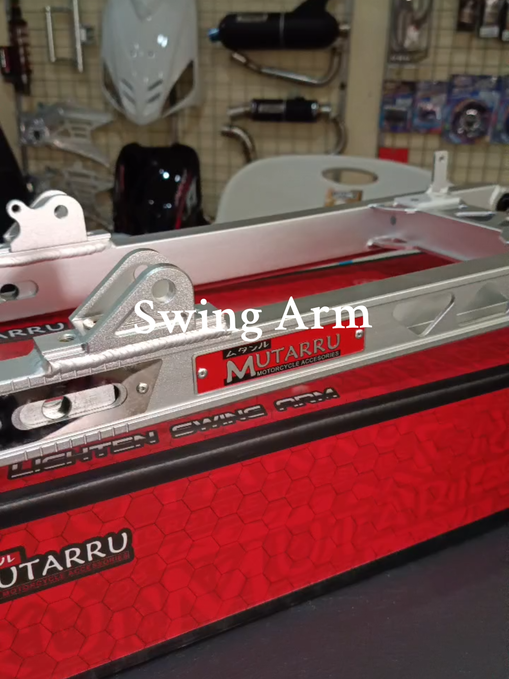 Solid mga Boss!!? Mutarru Lighten Swing Arm  . . #mutarruswingarm #mutarru #swingarm #motor #motorparts #threemwarehouse #