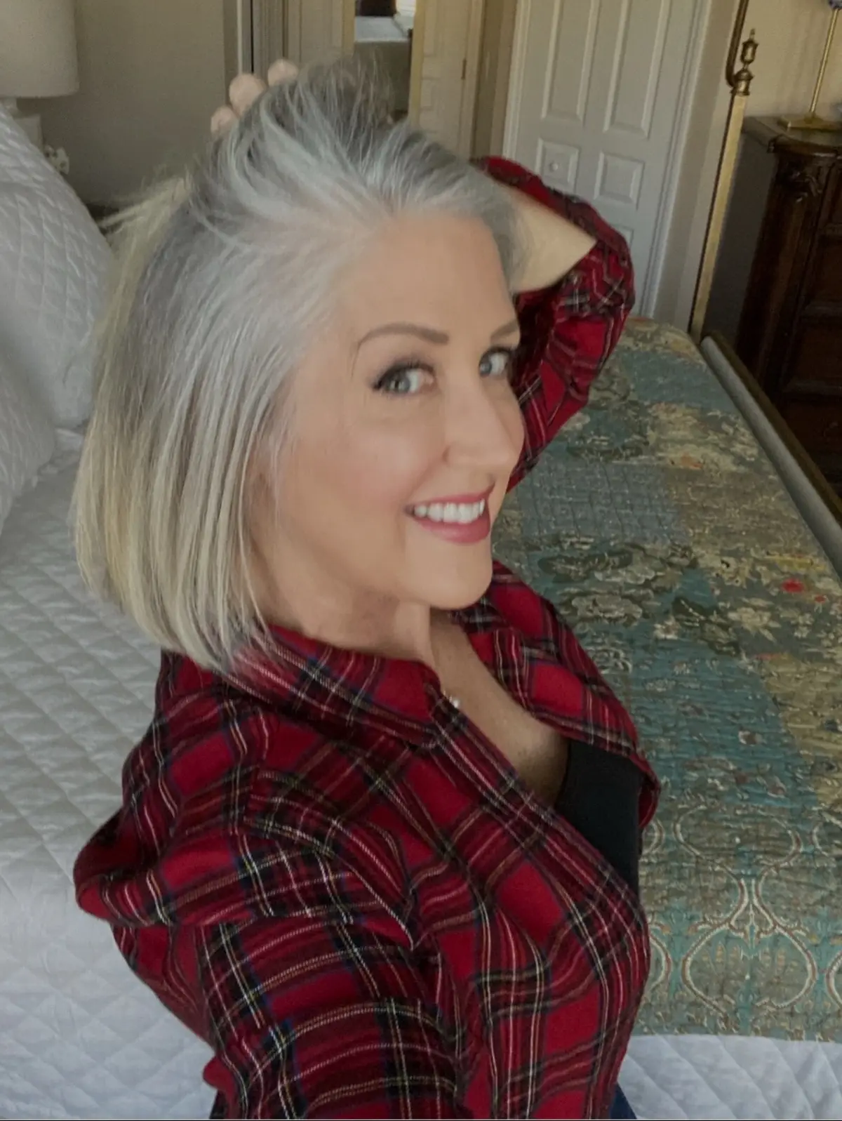 A throwback to the beginning of 2022! #grayhairtransition #silverhair #grayhair #fypage #grayhairdontcare #grombre #artinaging #greyhair #ditchthedye #thiis62 #silversisters #uber50 #over50andfabulous #over50women #fyp #fylpシ ##cheveuxgris #uber60