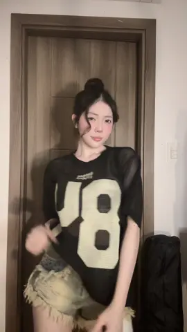 dc: @hoa xù✩ @Chí Hiểnn | áo xinh @Badbae 