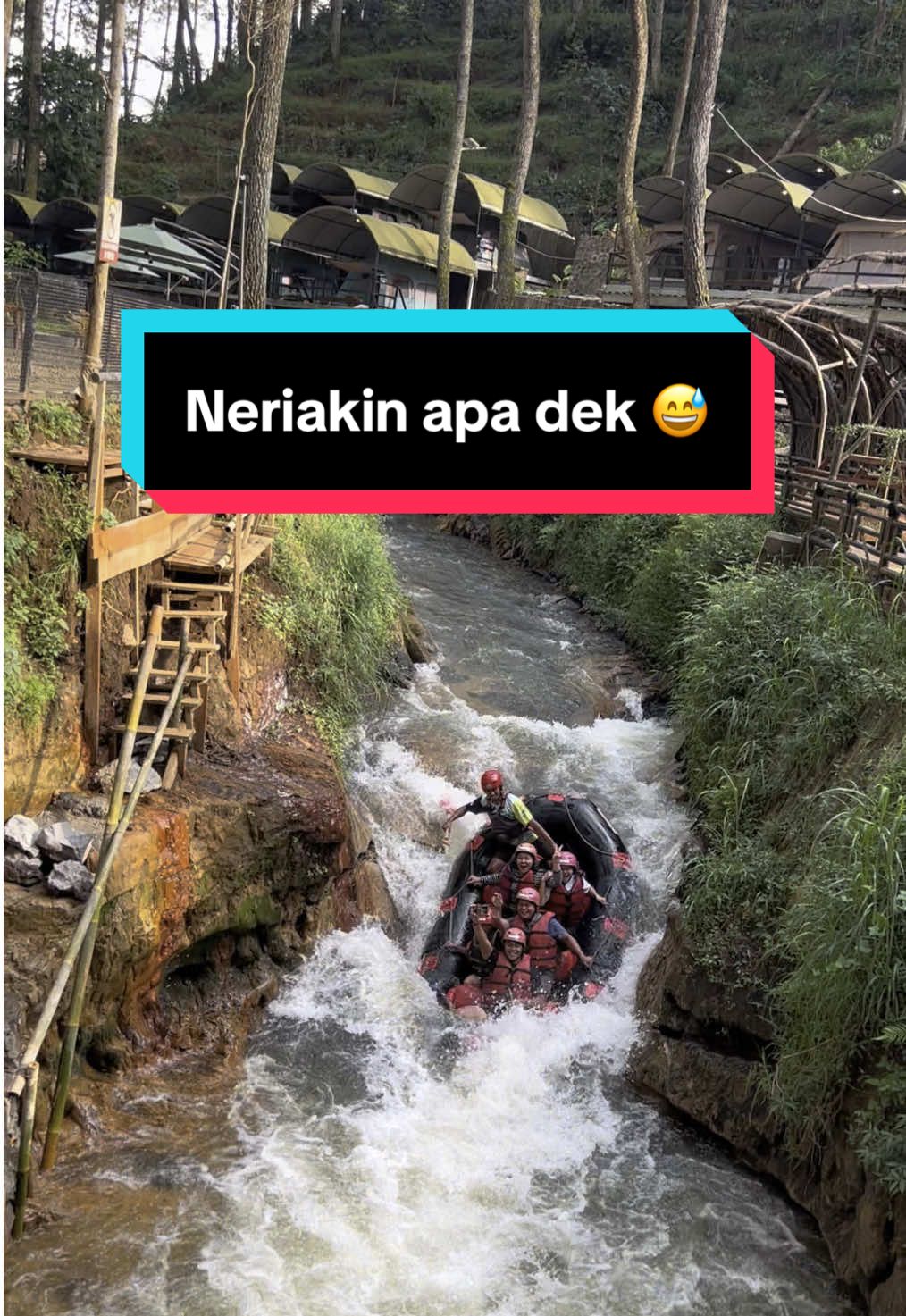 Seseru ini tau, nak kecil aja happy 🥳🙌 . More Information and Resevation  Whatsapp 0877-9487-7768 . start your vacation with us . #raftingpangalengan #genhapadventure #arungjeram #genhappangalengan #raftingbandung #funrafting #arumjerampangalengan #rafting #arumjerampangalengan 