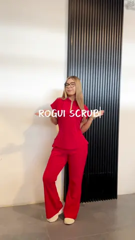 Elaboramos Scrubs de calidad, ideales para ti, combinando la excelente calidad con un estilo moderno y elegante.  ¡No te quedes sin el tuyo! 🥼♥️  Contáctanos al 0979833889.  #scrubs #ecuador #santodomingo #quito #uniformesmedicos 