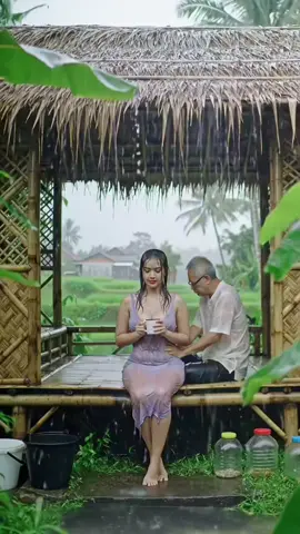 suara hujan menenangkan #suasanayangindah #hujanpisan #nature #asmrhujan #relaksasi 