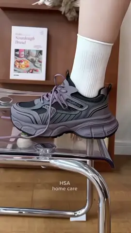 ada yg baru ni guys, recommended banget  #sepatufyp #recomendasisepatuwanita #sepatusneakerswanita #fypsepatuviraaallll #sepatuperiawanita 